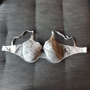 Lo❤️able Lace Bra